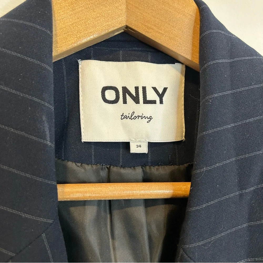 Only Onlhayden Oversized Long Sleeve Striped Blazer Navy Blue - Picture 3 of 6